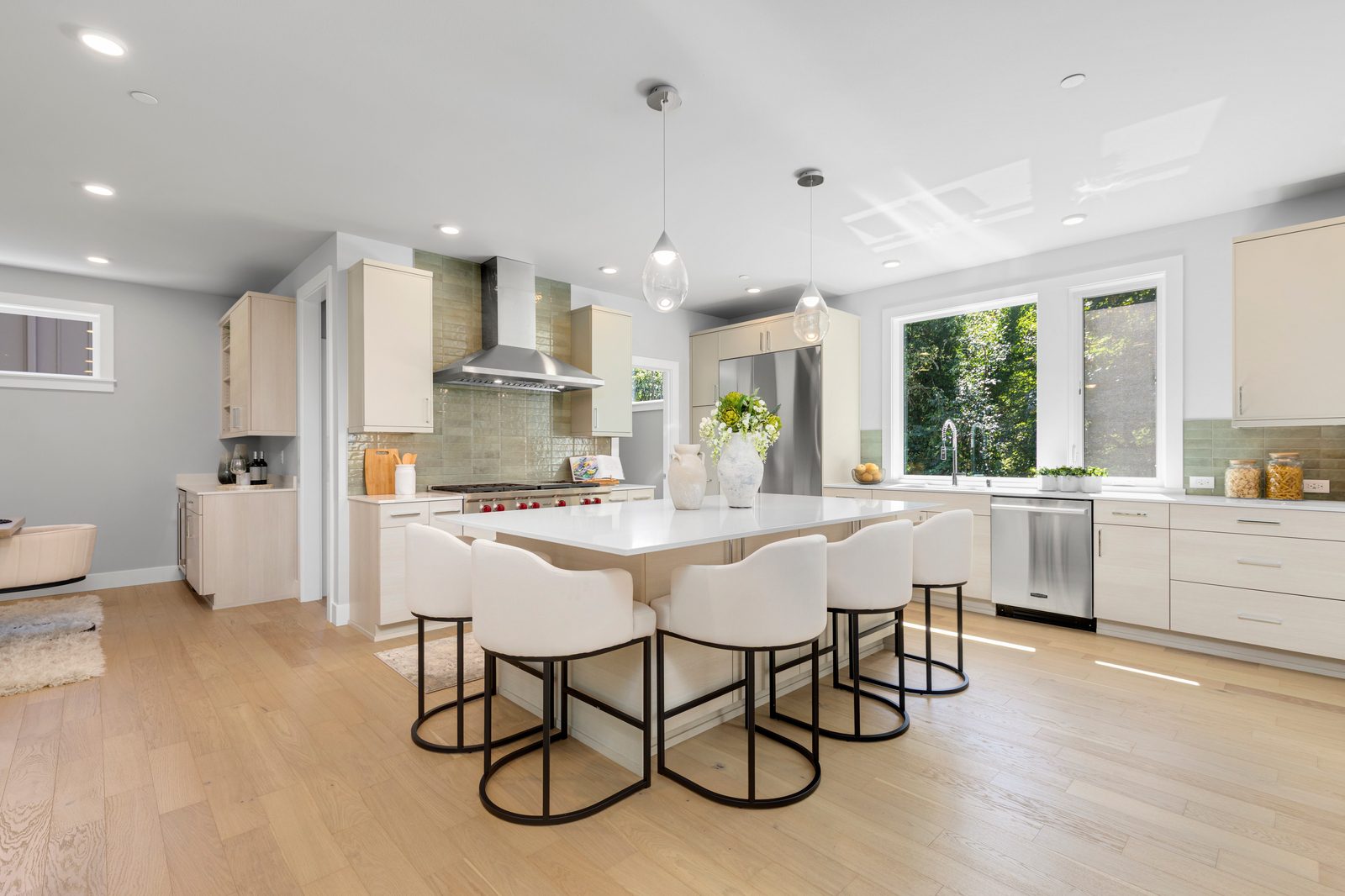 Spacious island with seating, perfect for everyday living and entertaining.