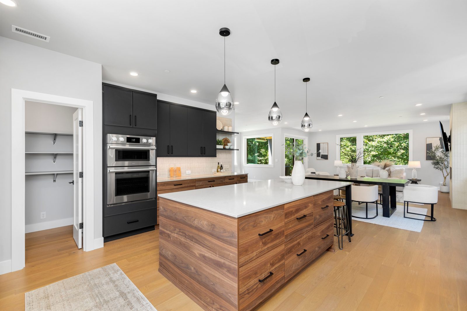 Wolf & Signature Kitchen Suite Appliances