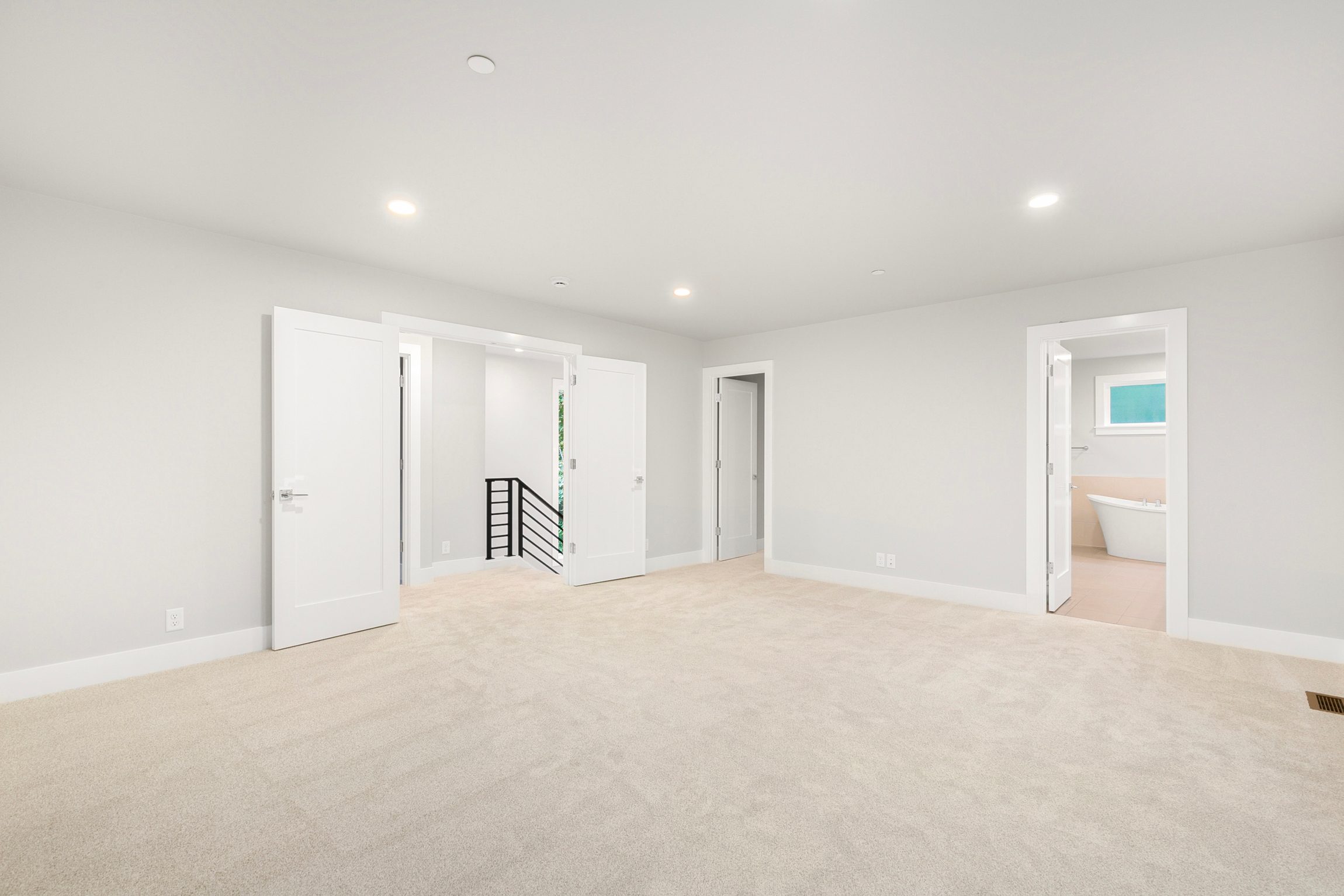 Expansive primary suite with ensuite bath