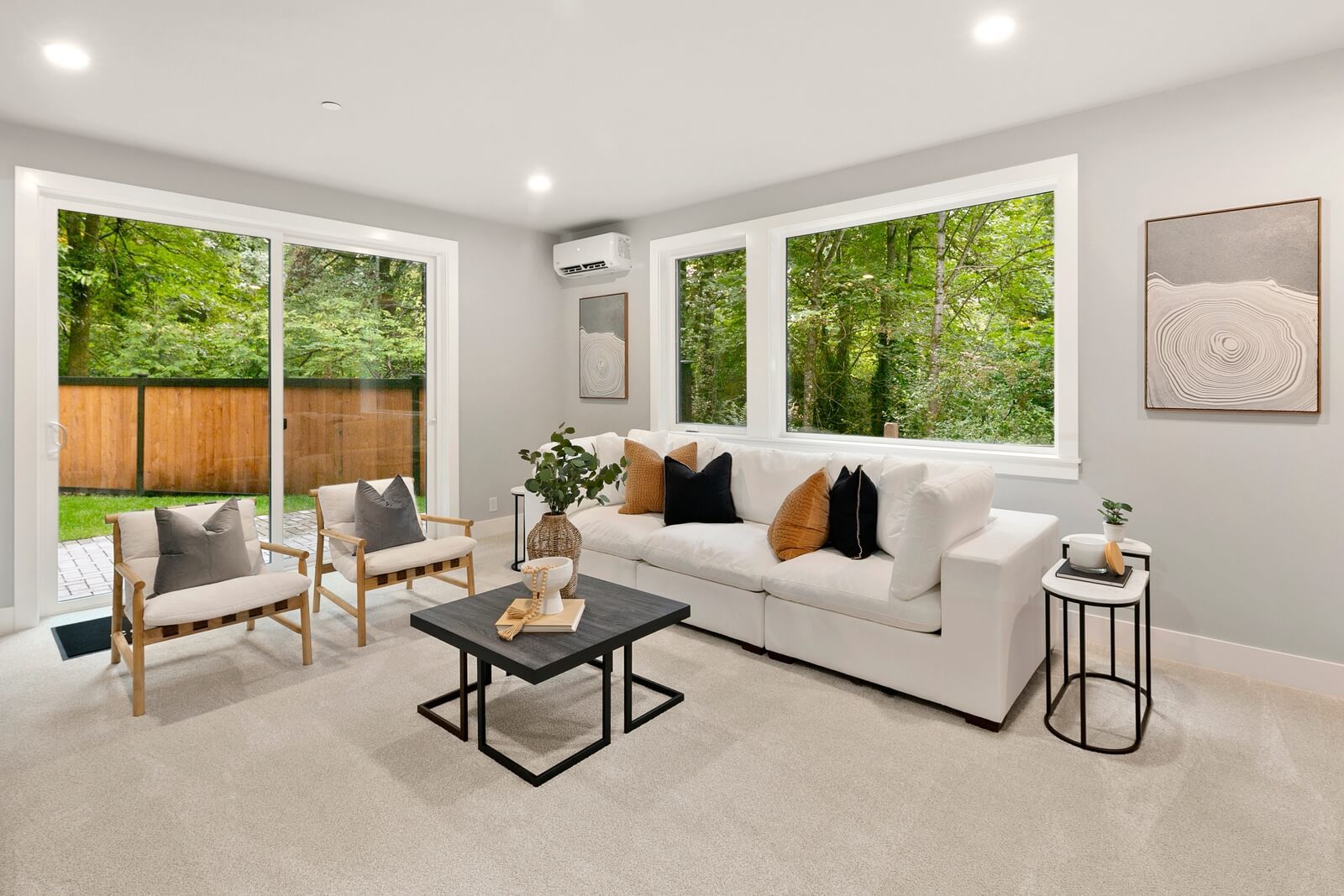 Spacious flex room with oversized windows